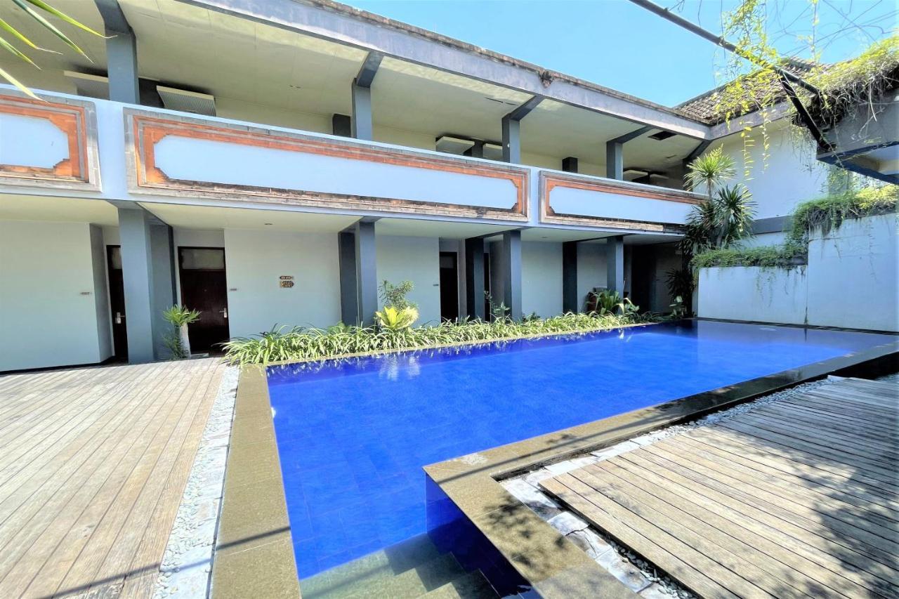 The Yani Hotel Bali Pesanggaran Luaran gambar