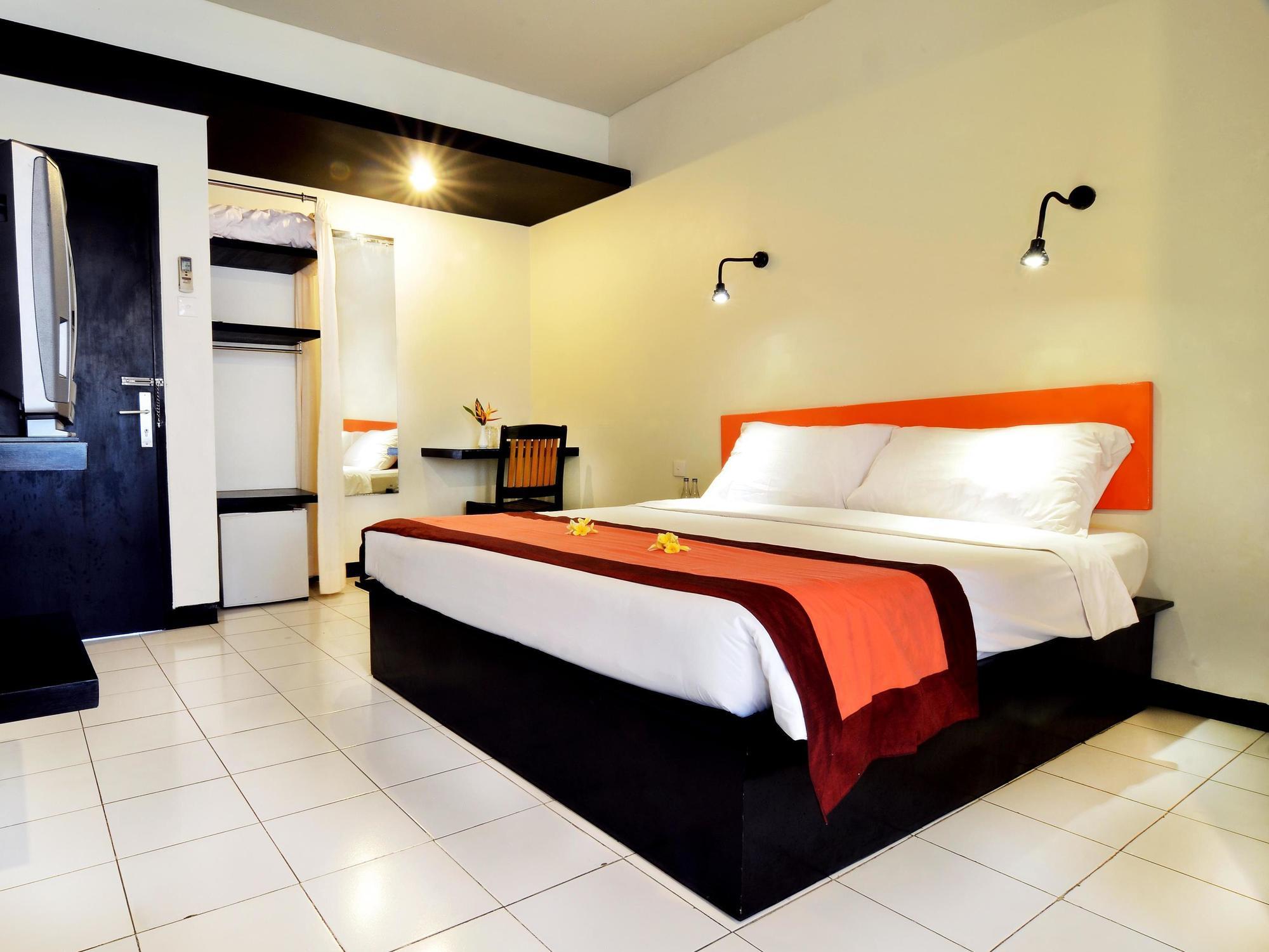 The Yani Hotel Bali Pesanggaran Luaran gambar