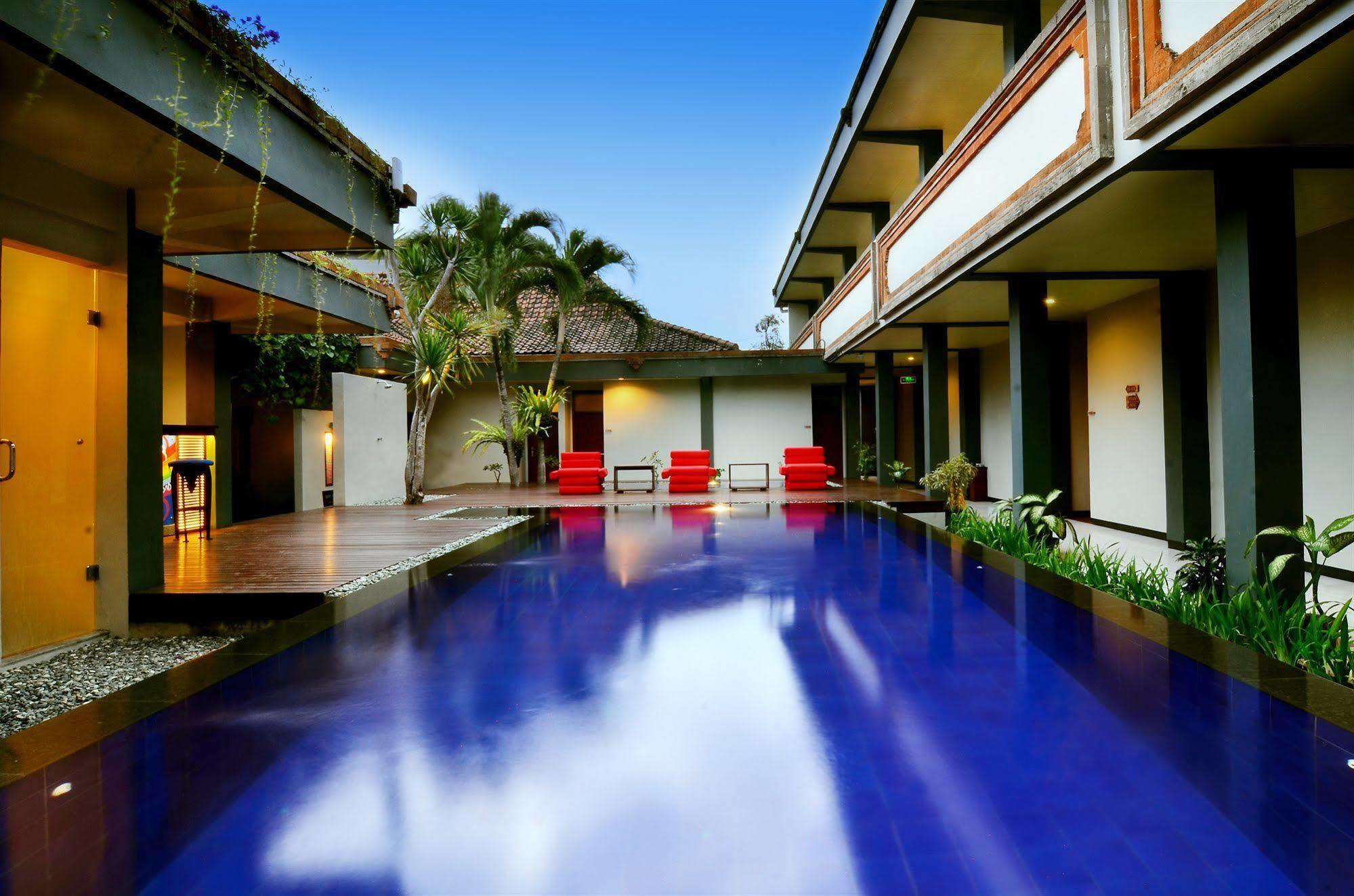 The Yani Hotel Bali Pesanggaran Luaran gambar